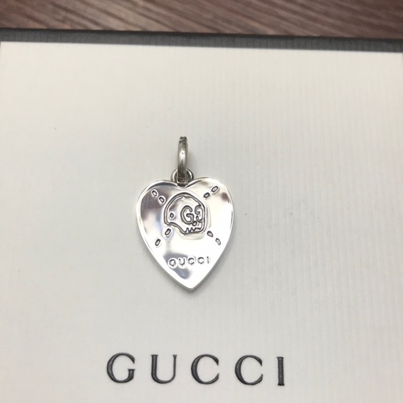 gucci skull necklace